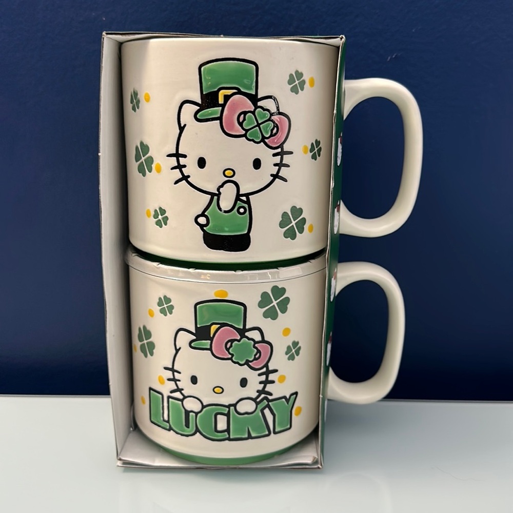 NWT Hello Kitty St. Patrick’s Day Mug Set
